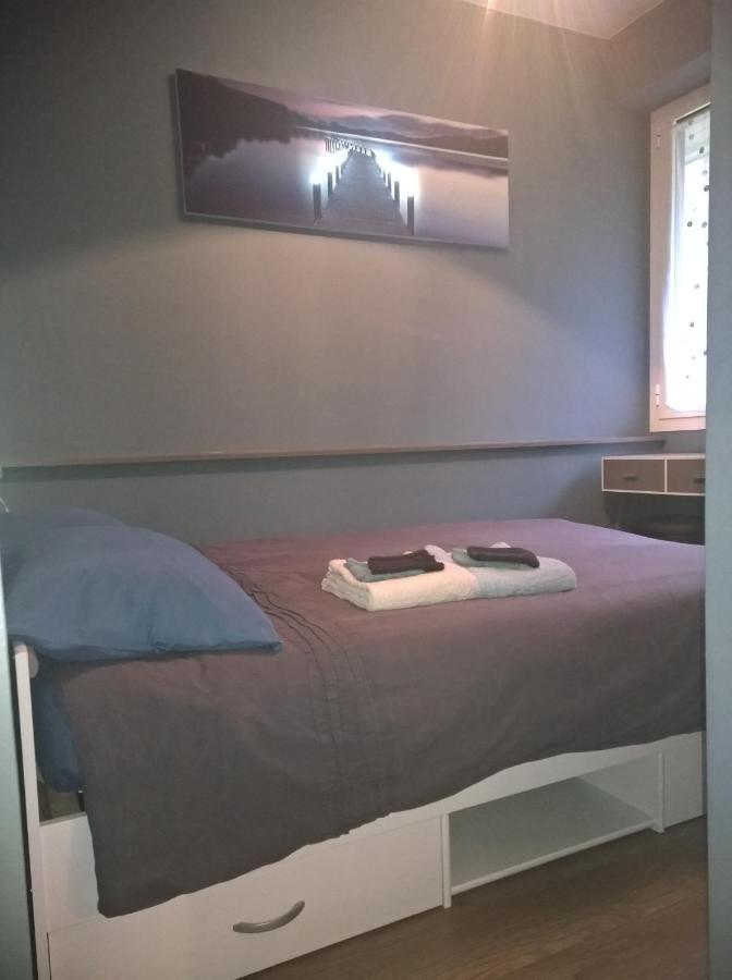 Charmant F2 Paris Expo Versailles Vanves Esterno foto
